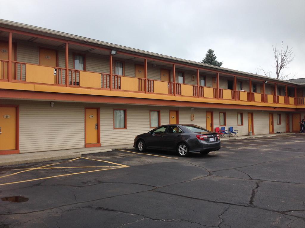 Cadet Motor Inn - Coldwater Kültér fotó